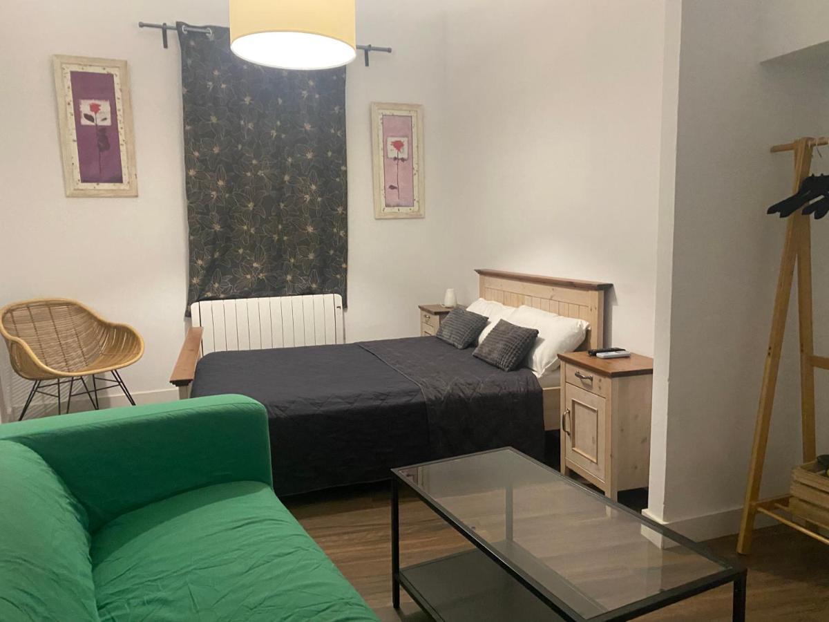 Apartamentos Del Casco Toledo Bagian luar foto