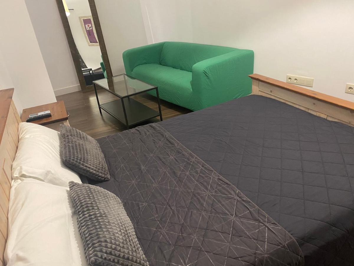 Apartamentos Del Casco Toledo Bagian luar foto
